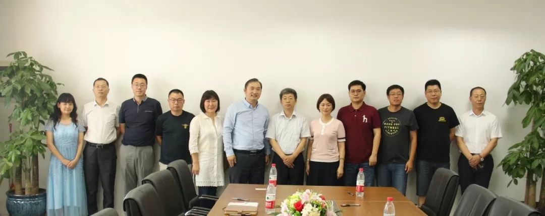 热烈欢迎大连市高新技术创业服务中心领导来百年育才参观考察